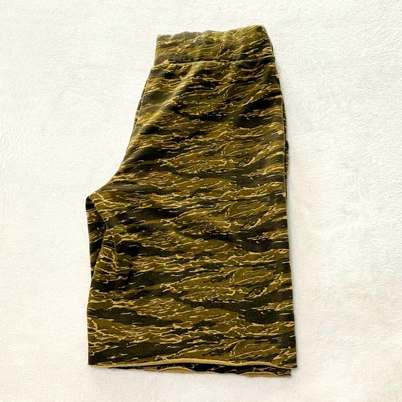 Camouflage Brown Shorts by Alternative - Picture 2 of 4